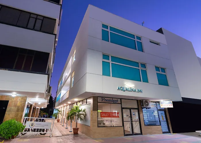 Aqualina Inn
